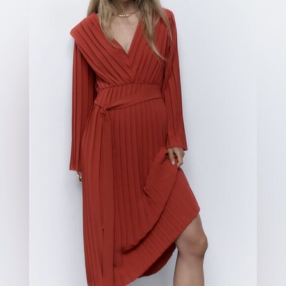 Zara Pleated Midi Dress New - Picture 8 of 9